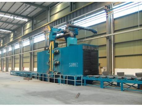 鋼結(jié)構(gòu)拋丸機(jī)使用現(xiàn)場(chǎng) 鋼結(jié)構(gòu)拋丸機(jī)使用現(xiàn)場(chǎng)